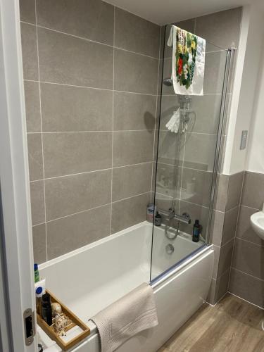 Ένα μπάνιο στο Windsor Gate Room