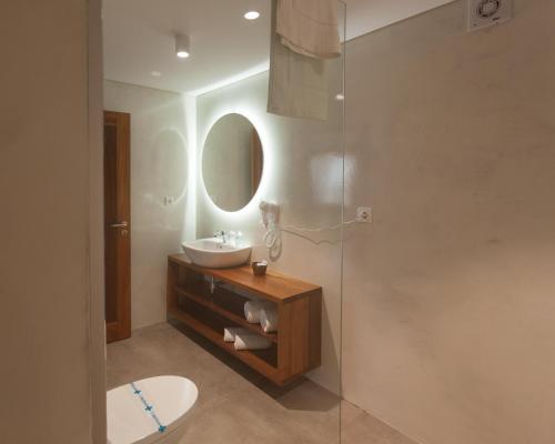 Et badeværelse på Casa dos Romeiros