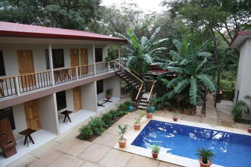 Swimmingpoolen hos eller tæt på Tekana Retreat