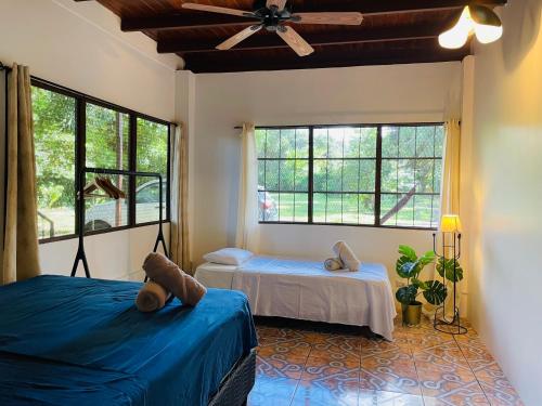 Una cama o camas en una habitación de Casa Patricia