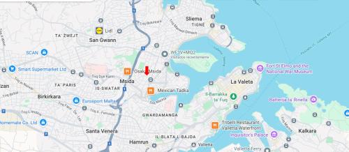 a map of the united states with cities and airports at Bright and Convenient Penthouse in Central Malta in Msida