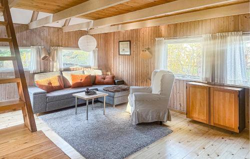 Χώρος καθιστικού στο 2 Bedroom Awesome Home In Sejerø