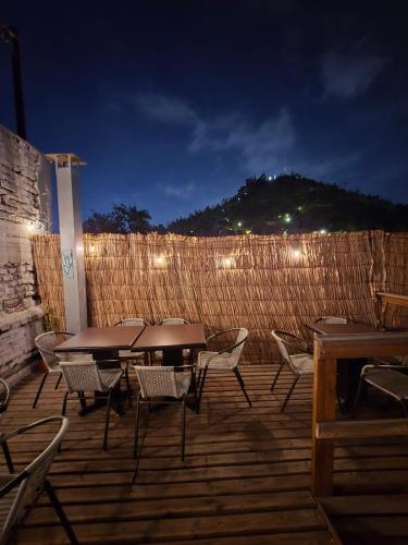 Γενική θέα στο βουνό ή θέα στο βουνό από  αυτό το δωμάτιο σε οικογενειακή κατοικία