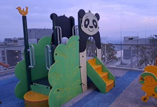 Herní místnost nebo prostor pro děti v ubytování Youth City Residence, Nilai Studio