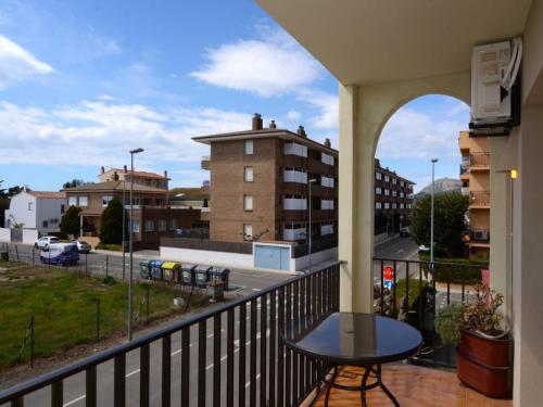 Apartment in Estartit near supermarket