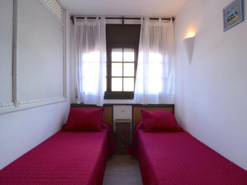 Apartment in Estartit near supermarket