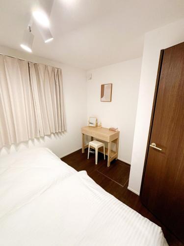 1-minute walk from JR Sakuranomiya Station in Miyakojima Ward, 4 minutes by train to Osaka Station, newly built house