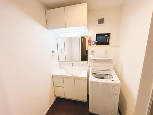 1-minute walk from JR Sakuranomiya Station in Miyakojima Ward, 4 minutes by train to Osaka Station, newly built house