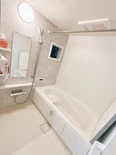 1-minute walk from JR Sakuranomiya Station in Miyakojima Ward, 4 minutes by train to Osaka Station, newly built house