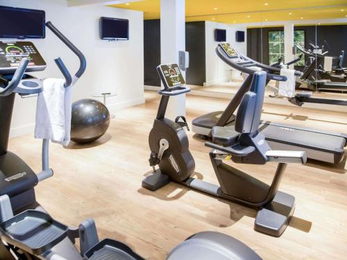 Fitness centrum a/nebo fitness zařízení v ubytování Novotel Lille Aéroport
