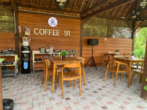 Příslušenství pro přípravu čaje a kávy v ubytování di Turgo Village