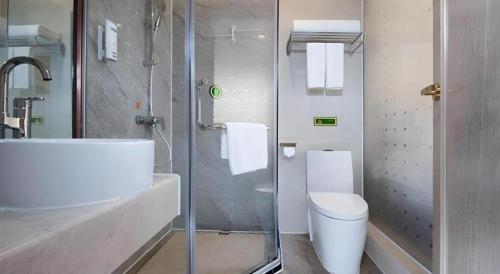 O baie la Vienna Hotel Nanning Beihu Metro Station