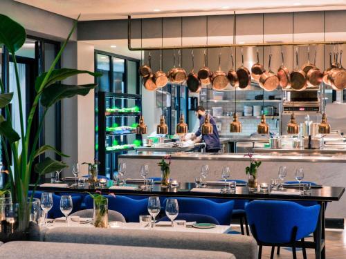 Thức uống tại INK Hotel Amsterdam - MGallery Collection