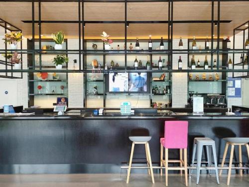 El lounge o bar de Campanile Hotel Shenzhen Bay Convention and Exhibition Center