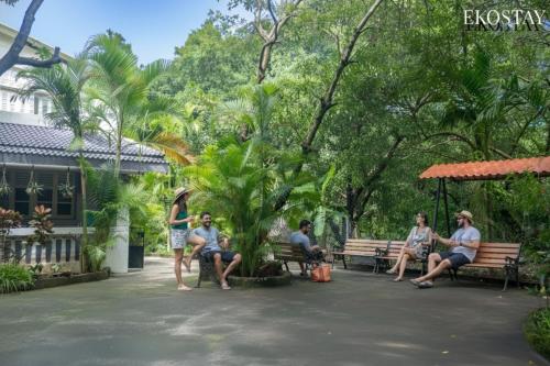 Επισκέπτες που μένουν στο EKOSTAY - Fern Wood Villa