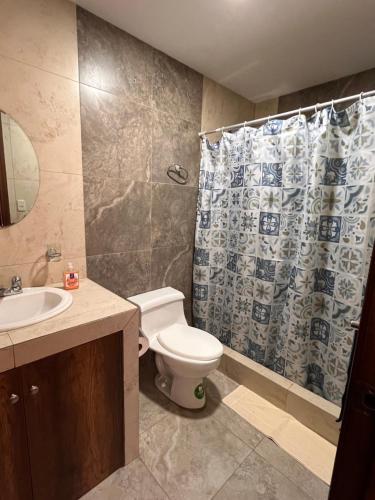 Un baño de Tu refugio de lujo en Cuenca!