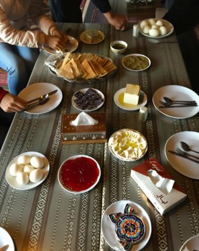 Jídlo v luxury tent nebo okolí