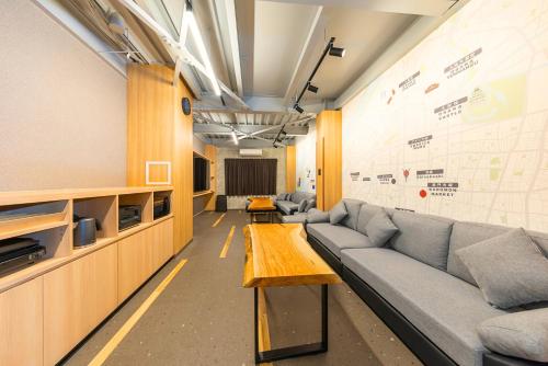 VILLA DOTONBORI Shinsaibashi Osaka, Private Villa with Rooftop Open-Air Bath, Sleeps 13