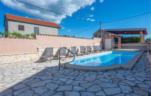 Gorgeous Home In Pridraga