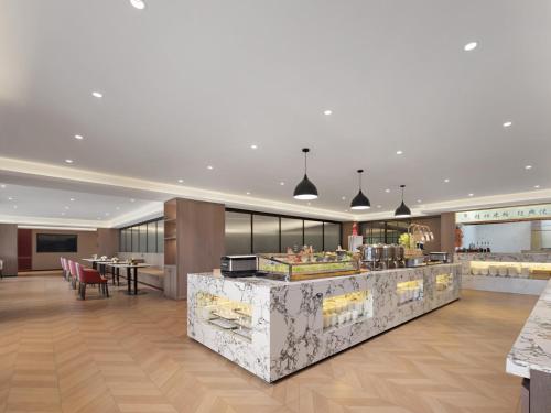 Jídlo v hotelu nebo okolí