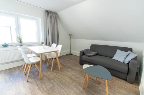 Hotel Haus am Meer Kühlungsborn in direkter Strandlage, Zimmer mit Meer- oder Gartenblick, teils Balkon & Frühstück zubuchbar in historischer Villa photo 63