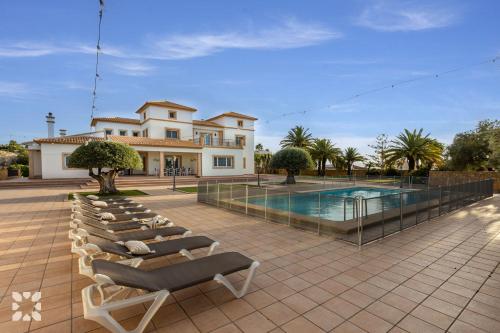 Villa Happy Family by Abahana Villas