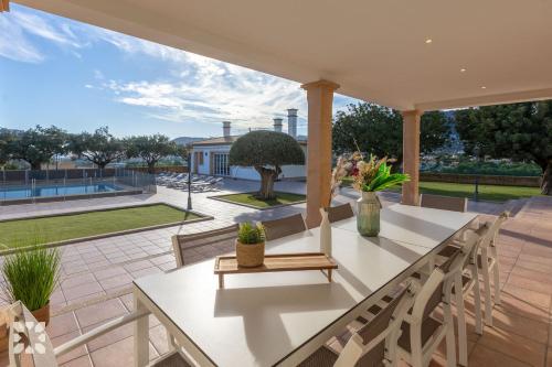 Villa Happy Family by Abahana Villas
