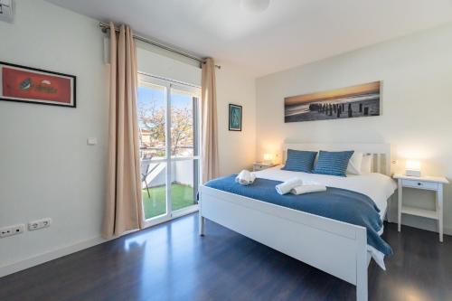 VB Velázquez 6BDR Villa Marina
