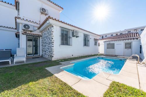 VB Velázquez 6BDR Villa Marina