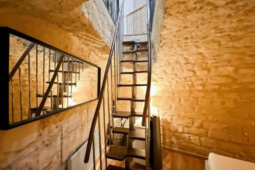 A unique duplex in the heart of Montorgueil