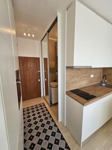 Studio apartment, 11th floor, excellent location - Zadar