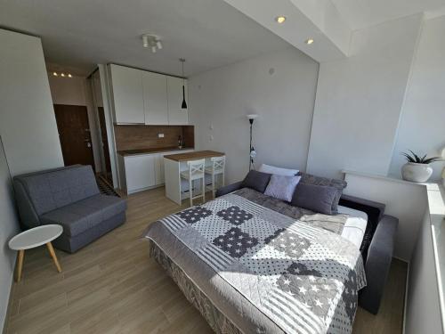 Studio apartment, 11th floor, excellent location - Zadar