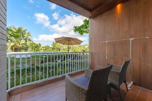 Galeriebild der Unterkunft Beachfront Luxury 1R Condo near Marriot Naiyang 50 2 in Phuket