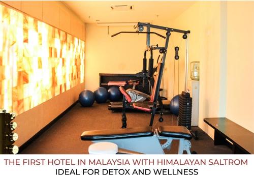 Gimnasio o equipamiento deportivo en Imperial Heritage Hotel Melaka I City Centre I Free Wifi I Free Parking l Free Club Lounge Access