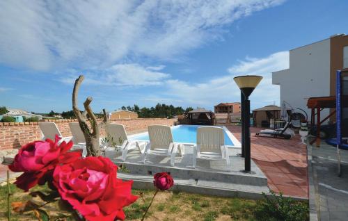 Nice Apartment In Nin With Outdoor Swimming Pool