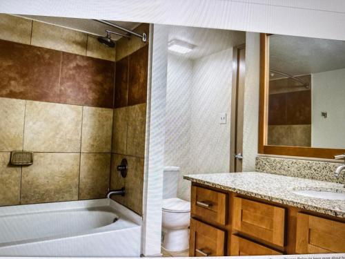 Koupelna v ubytování Oasis Retreat237