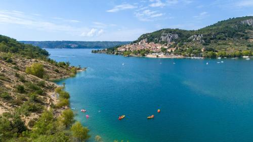 Camping Tikayan les Rives du Lac de Sainte Croix - Maeva