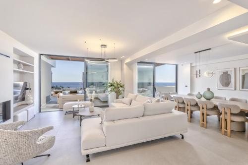 Villa Luxury Heaven - with Heated Pool