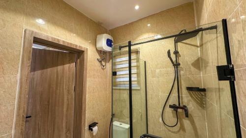 Ένα μπάνιο στο Nex Home Apartment