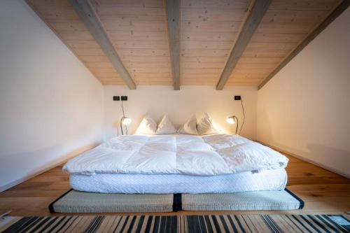 Postel nebo postele na pokoji v ubytování Cesa Cres