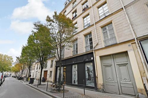 A jewel in the heart of the Marais- 4P 1BDR- Paris