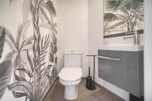 MAISON DE VILLE 6 Chambres TERRASSE -Stanislas Chic A6B002