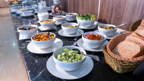 Mad på lejlighedshotellet eller i nærheden