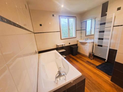 Ванная комната в La Noyeraie