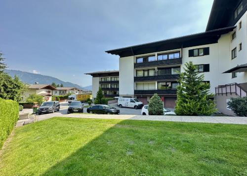Domizil THIRTEEN with Sauna and Glacier View by All in One Apartments