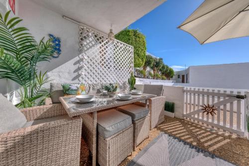 Suite Infinity Ocean - Sea View and Pool - By Lanzarote Vacation Homes