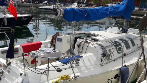 COSY BOAT FLAT at BARCELONA BEACH