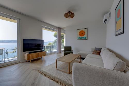 Palmezzo Beachfront Suites with Heated Pool