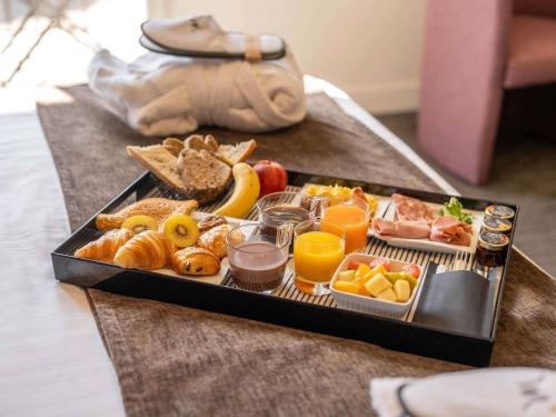 Jídlo v hotelu nebo okolí