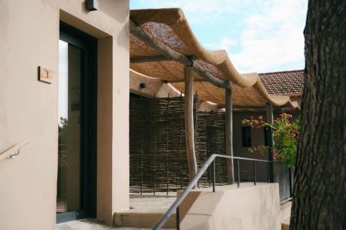 صورة لـ Le Domaine de la mer - Beach hotel Nature&Authenticité Hyères في هييريس